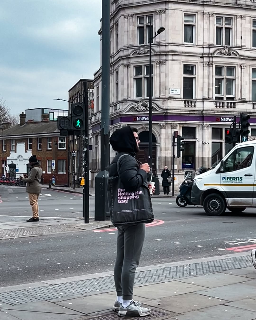 BASIC JEANS | BLACK with Pink logo